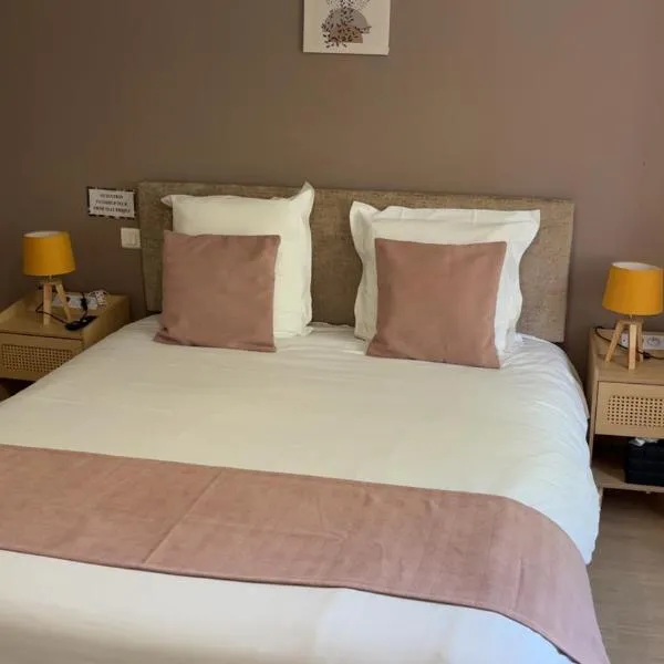 Hôtel Comme chez soi, hotel i Jas