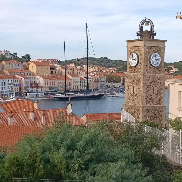 Pour 4 personnes, très proche centre ville, vue port, tout confort, hotel a Port-Vendres