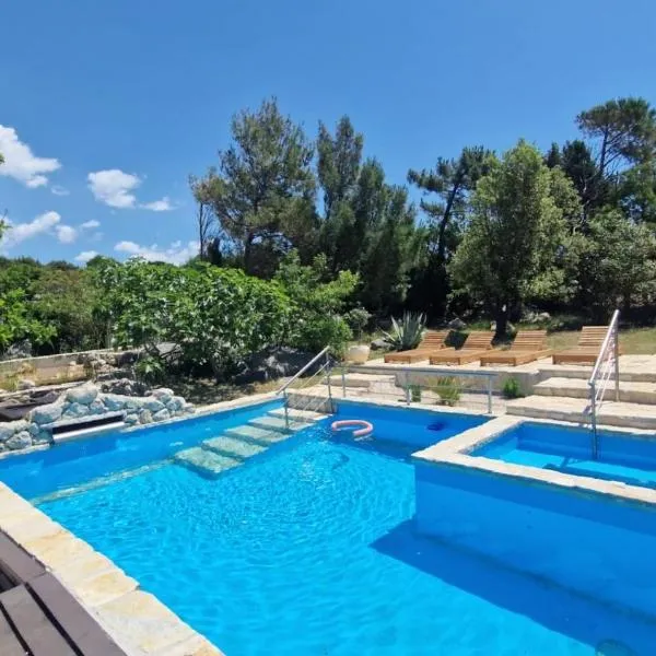 4Rest Villa, hotell i Novalja