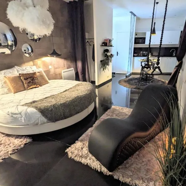 Le Lovt - LOVE ROOM NANTES, Hotel in Nantes