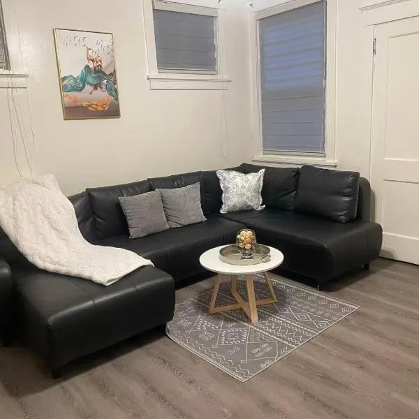 2BR 2 King Beds - Free Parking - Near Bakery Square and Universities, hotel v destinaci Pittsburgh