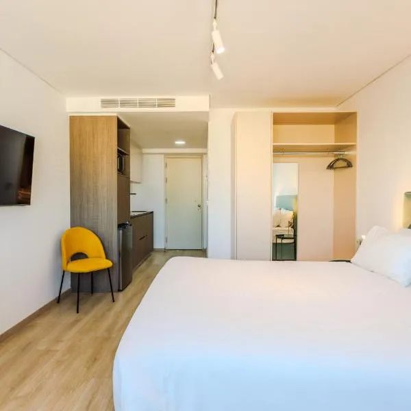 Old Town 63, hotel u Pafosu