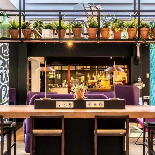 Novotel Lyon Bron Meeting & Events, готель у місті Брон
