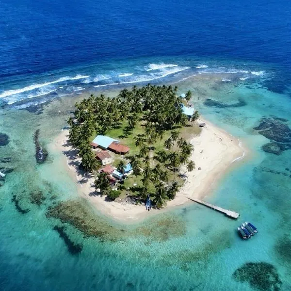 Cabaña frente al mar islas de San Blas icodub, hotelli kohteessa Achoertupo