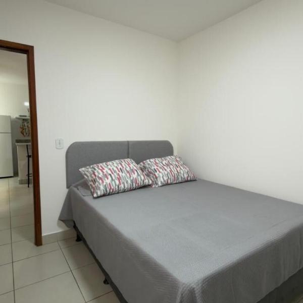 Apartamento de 1 quarto Novo e moderno no centro da cidade - Foto 2
