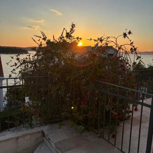Sunset Villa，馬斯林尼采的飯店