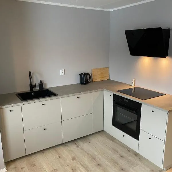 Berlevåg center, fully equipped, 4 bedrooms, hotel in Berlevåg