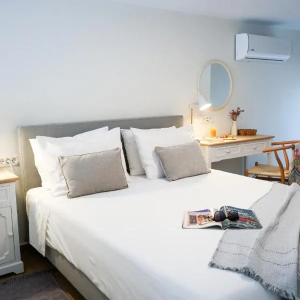 Thalassa loft in Tolo, hotel a Tolo