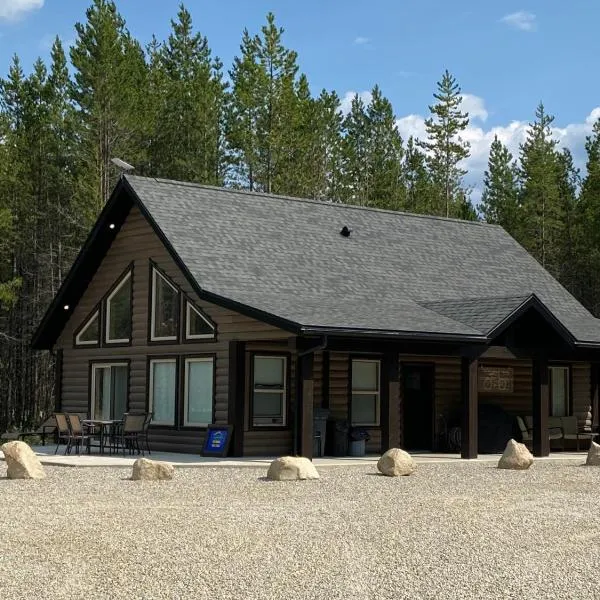 The Alpine Cabin, khách sạn ở Valemount