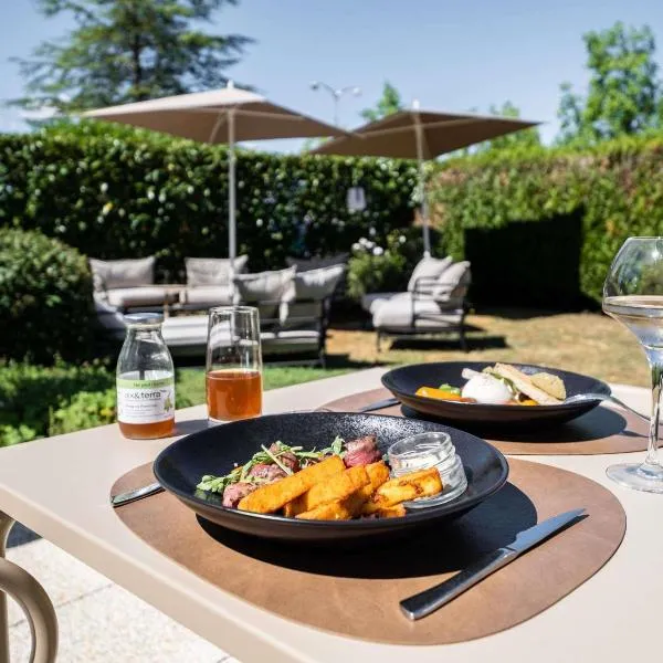 Mercure Compiègne Sud, מלון בקומפיין