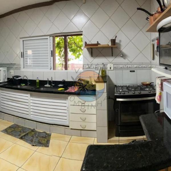 Casa Beira Mar Com 05 Dormitórios Próximo a Comércio em Geral - Foto 4