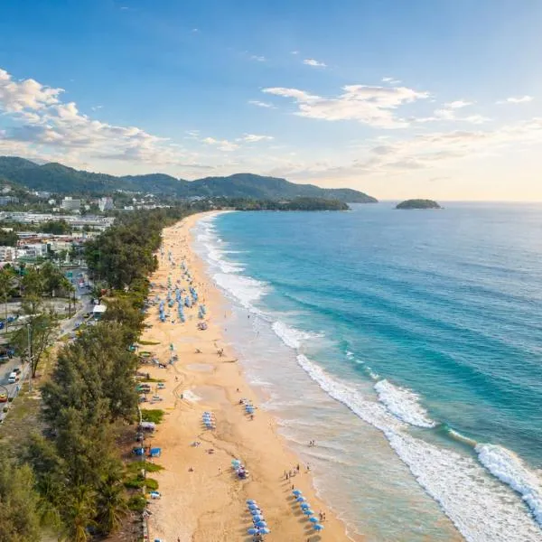 Holiday Inn Resort Phuket Karon Beach by IHG, hotel u gradu Karon Beach