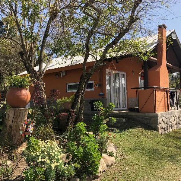 Rustic Nature Cabin near Salta, hotell i Vaqueros