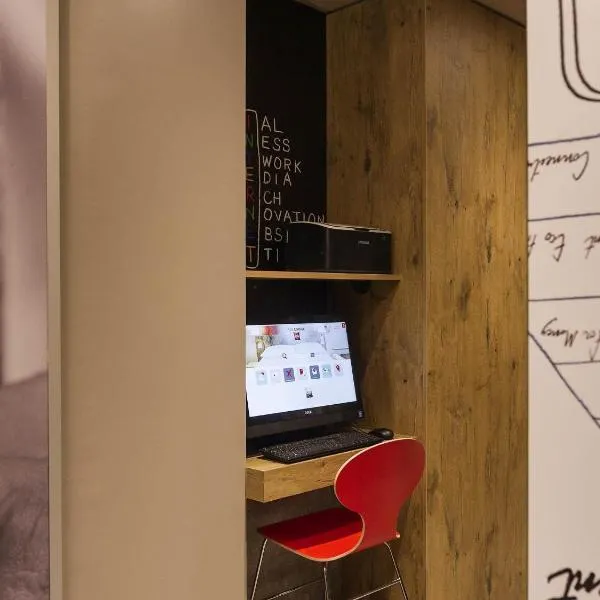 ibis Paris Vaugirard Porte de Versailles, hotel i Paris