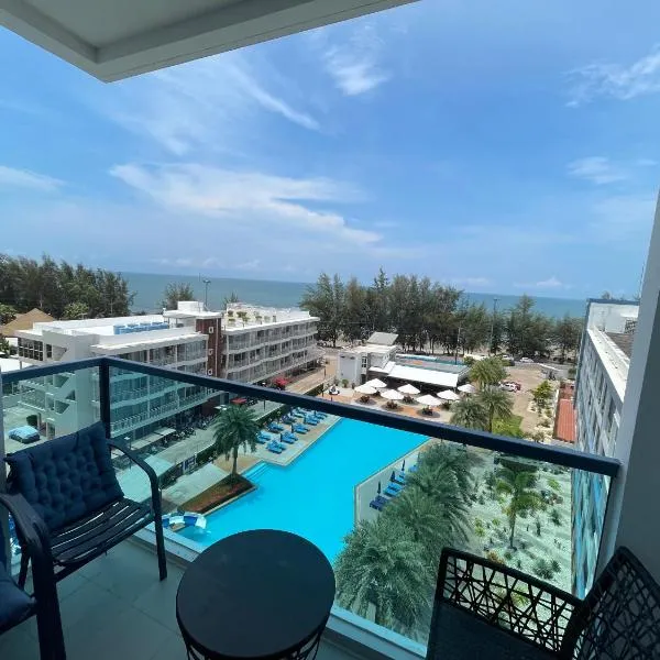 GrandBlue Condominium Mae Phim TOP FLOOR WITH SEA VIEW 706, hotel en Mae Pim