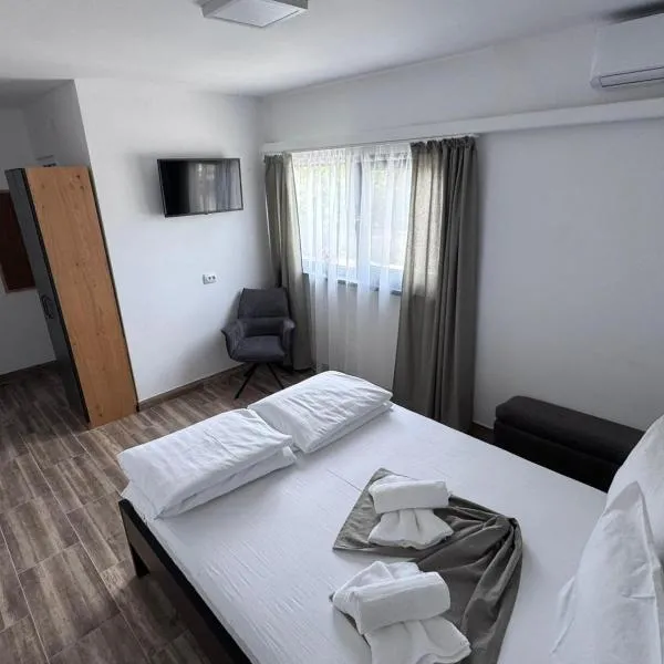 Oxygen Rooms, hotel di Hunedoara