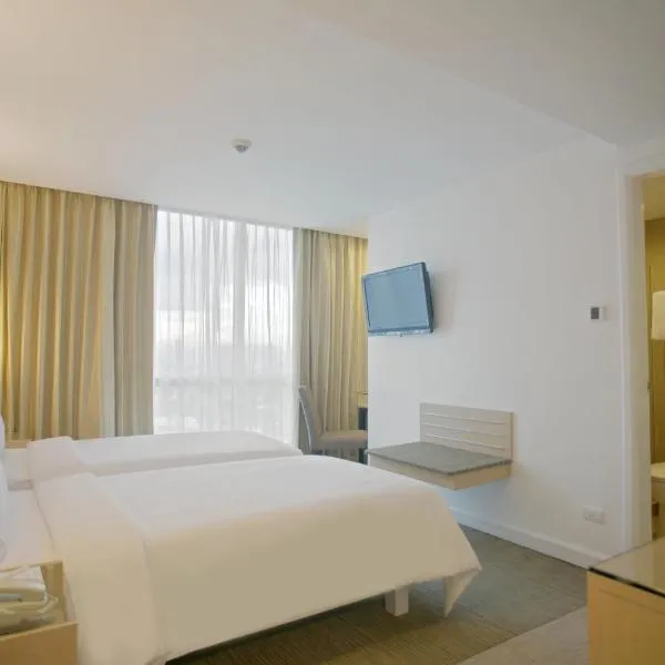 St Giles Hotel Makati: Manila şehrinde bir otel