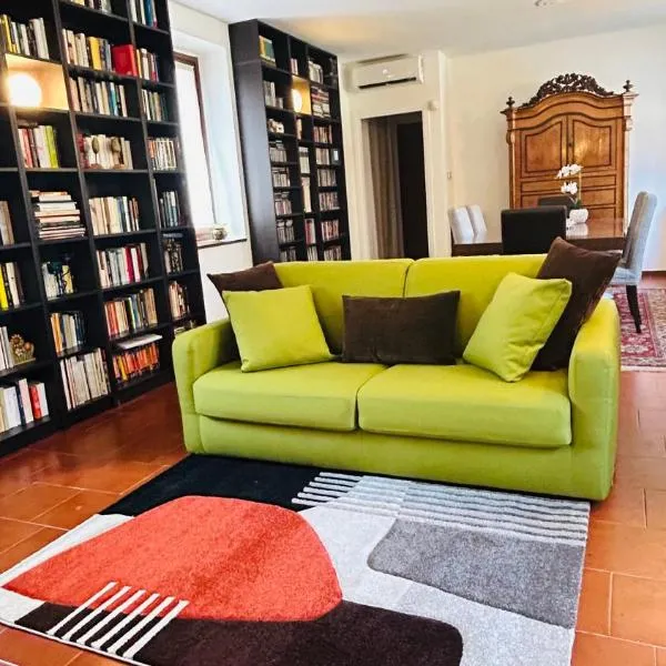 Garden House 30 Minutes From Milan, hotel a Pavia