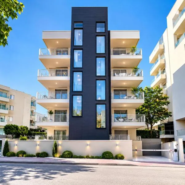 Marina Dream Beach Apartments with Sea View Terrace - Agenzia Cocal, hotel sa Caorle