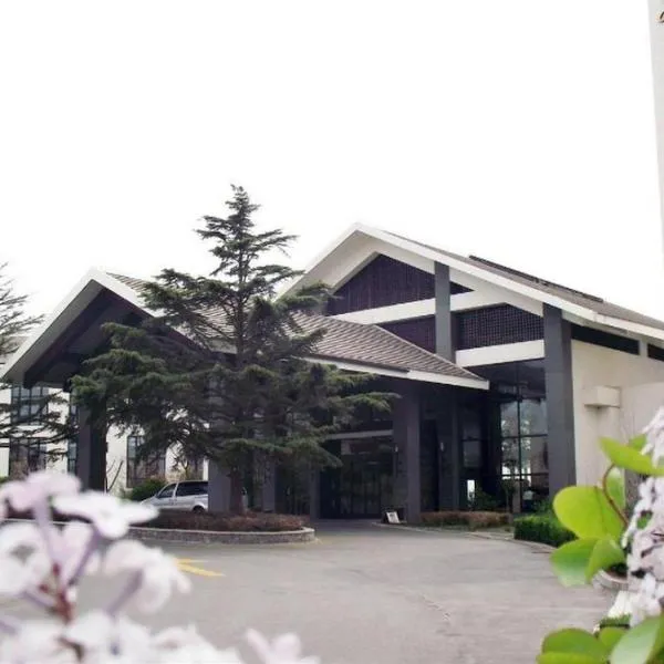 Weihai Tianmu Hot Spring Resort, ξενοδοχείο σε Weihai