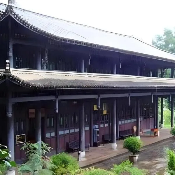 Tengchong Feng Guang Hotel, hotel di Tengchong