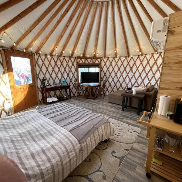 Luxury Yurt makes for a Brilliant Texan Retreat, hotel en Mineral Wells