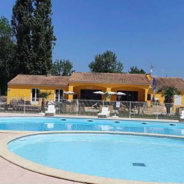 Camping Port Maubert 3 étoiles, hotel in Saint-Fort-sur-Gironde