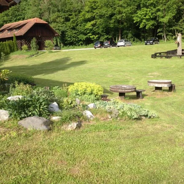 Gostišče Smuk, hotel v destinaci Križe