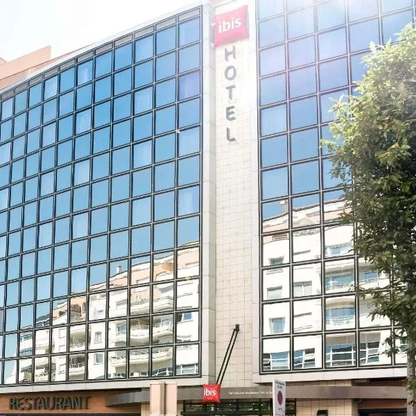 ibis Issy les Moulineaux "Val de Seine", hotel a Issy-les-Moulineaux