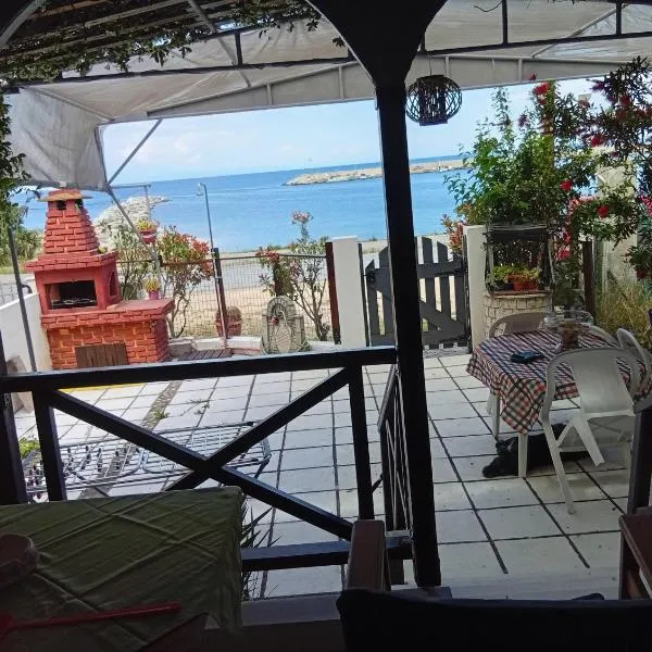Στο Λιμανι, hotel u Jerisosu