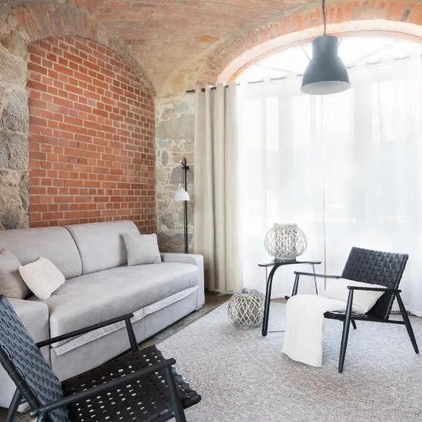 그로샤르타우에 위치한 호텔 HexenburgbeiDresden mit Faßsauna Stylishes Designerappartement mit Schlafsofa, Terrasse - Nähe Sächsische Schweiz Dresden