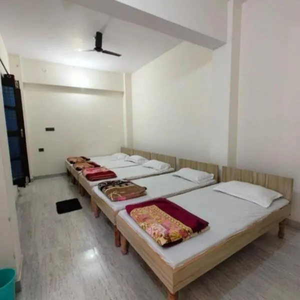 Hotel Kirt Kedarnath, хотел в Kedārnāth