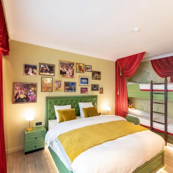 Plopsaland Theater Hotel, Hotel in De Panne