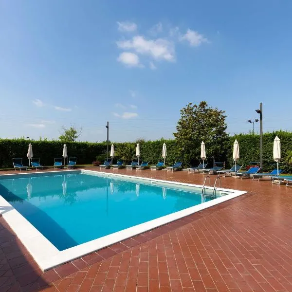 Novotel Caserta Sud, hotel v destinaci Caserta