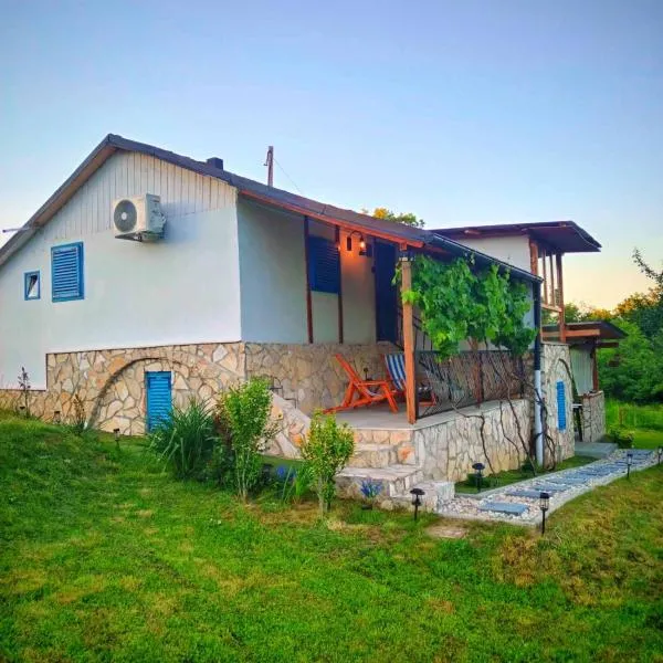 Kuća za odmor Veles, hotel di Orahovica