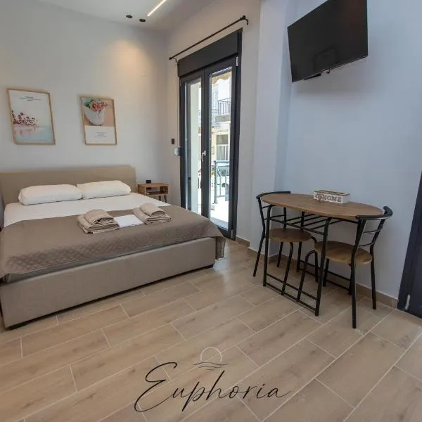 Euphoria Central Living – hotel w Stavrós