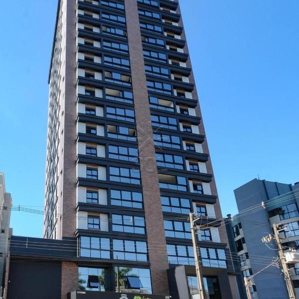 Apartamento novo ao lado do shopping, no centro