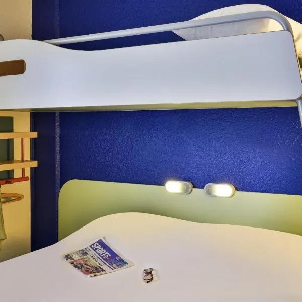 ibis budget Versailles - Trappes, отель в Трапе