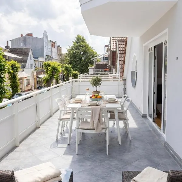 LIGHTHOUSE HOMES - moderne & helle 90qm Ferienwohnung mit 2 Schlafzimmern und Terrasse, hotel sa Warnemünde