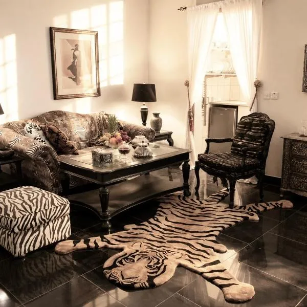 RoofTop Boutique Hotel Adults Only, hotel em Serekunda