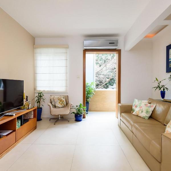 Premium Leblon | 2Q, Varanda, c/ AC, 5min Praia