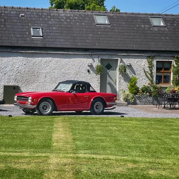 Stone Barn Cottage In Galway Countryside, hotel a Athenry