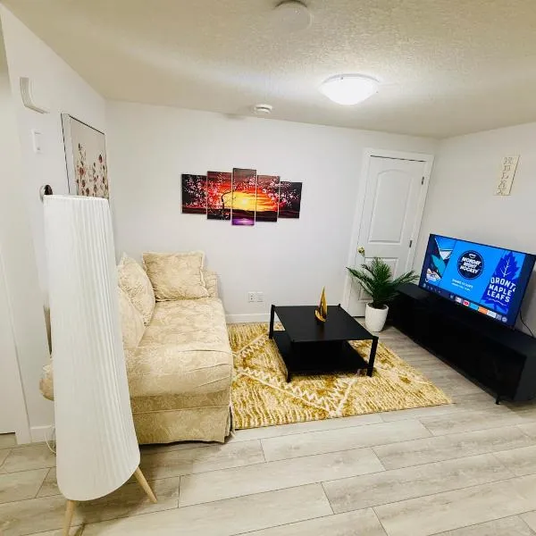 Calgary में, होटल Cozy Haven - Home Away From Home Two-Bedroom Apartment