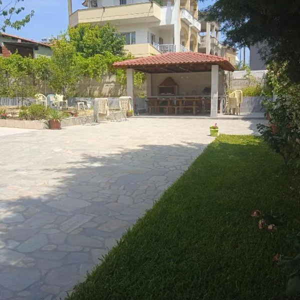 Apartment Irini 3, hotel sa Áyios Nikólaos