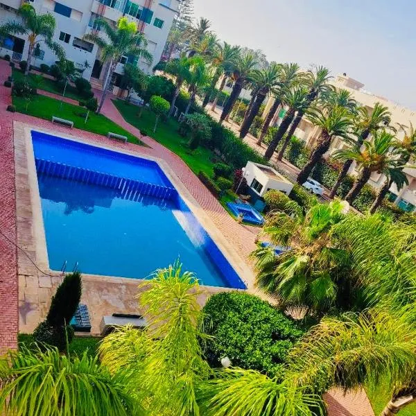 The hidden oasis, steps from the beach and pool, hotel i Mohammédia