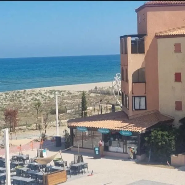 FRONT DE MER, Vue plage, Duplex 2 chambres, 6 couchages: Le Barcarès şehrinde bir otel