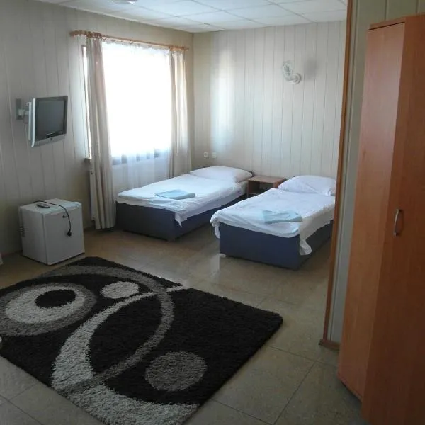 Pomorska Zajazd Restauracja, hotel in Czaplinek