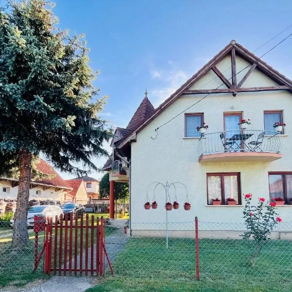 Borostyán Vendégház, hotel in Balatonkeresztúr