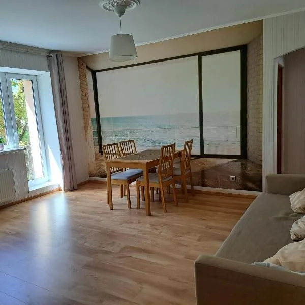 Family Apartment Near Sea and Park, hotel v destinaci Liepāja