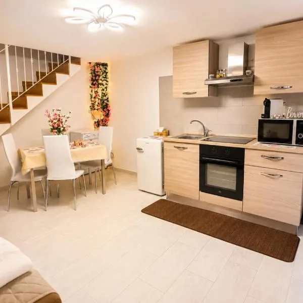 DV House NAPOLI Via toledo QuartieriSpagnoli, готель у Неаполі